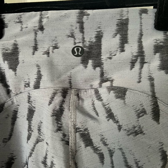 Lululemon Instill crop legging - Picture 3 of 4